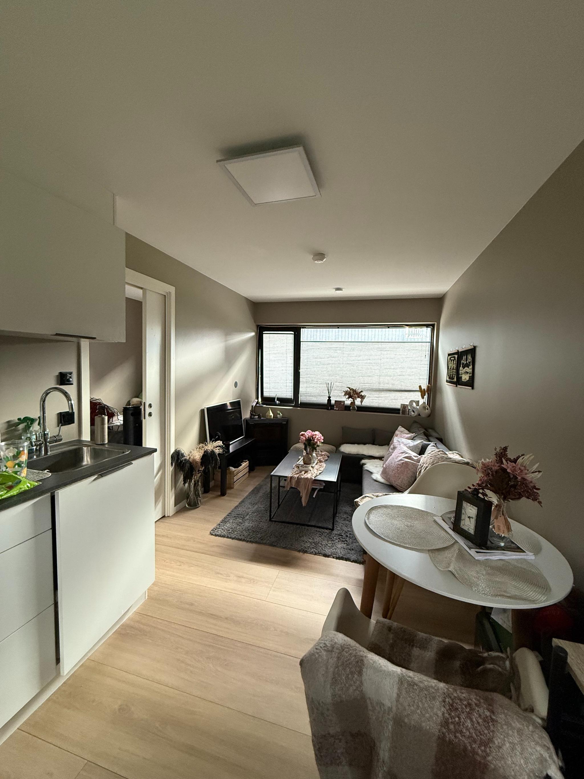 Møblene er nåværende leietaker sine, men særskilt avtale kan gjøres dersom det er ønskelig